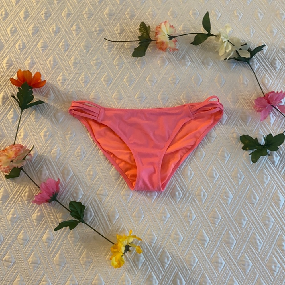 Worn twice, pink swim bottoms, size M